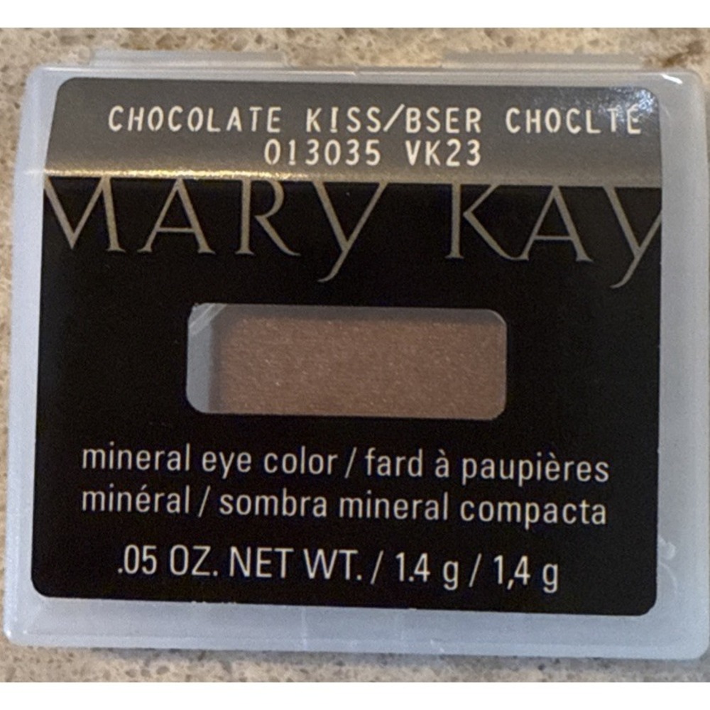 Mary Kay Mineral Eye Color Chocolate Kiss Eyeshadow 013035 Brown Shadow Shimmer